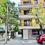 M&m Center With Free Parking Apartman *