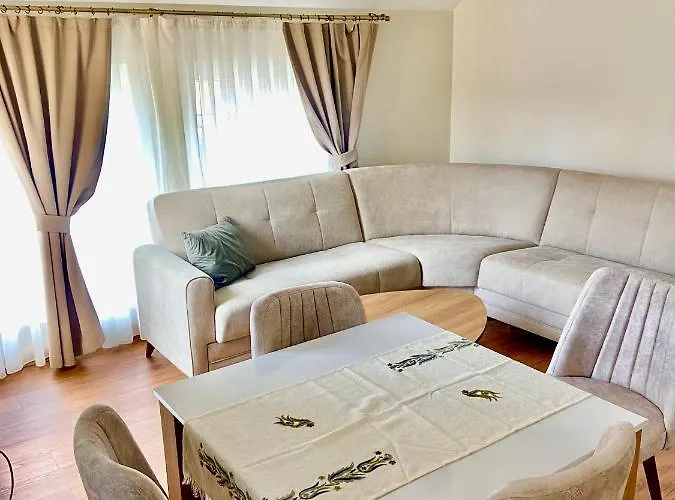 M&m Center With Free Parking Apartament