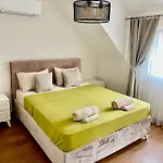 M&m Center With Free Parking * Plovdiv