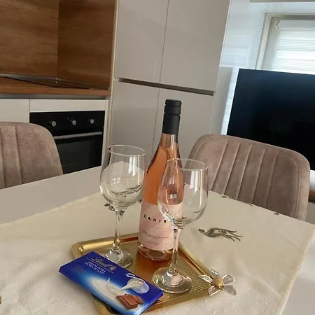 M&m Center With Free Parking Appartement